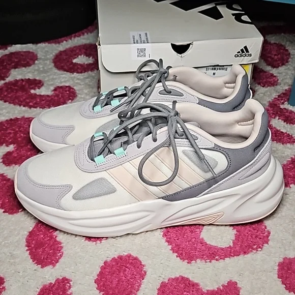 Adidas Ozelle Running Shoes - Picture 4 of 7